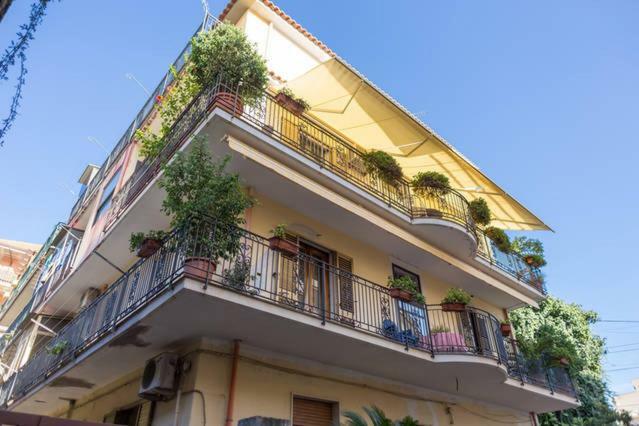 דירות Casa Grazia Letojanni Mare מראה חיצוני תמונה